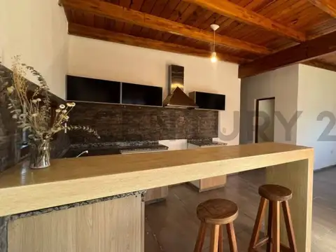 CASA 3 DORM. CON PILETA EN VENTA B° MI VALLE