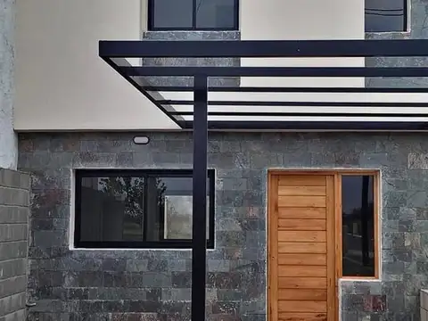 DUPLEX EN VENTA 2 DORMITORIOS 2 BAÑOS VALLE CERCANO