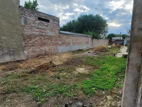 Juncal e/ La Plata y Rio Salado