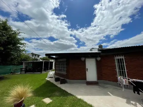 Casa 3 ambientes con 2 baños