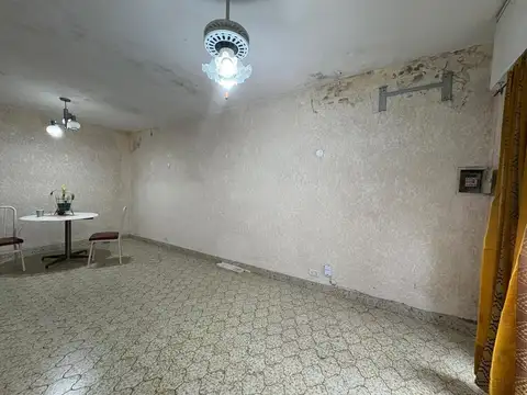 Depto Tipo Casa en Venta en Zarate, USD 112.000