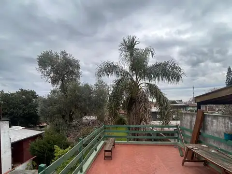 Amplio Departamento 3 amb c/ Patio