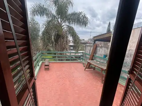 Depto Tipo Casa en Alquiler de 2 dormitorios