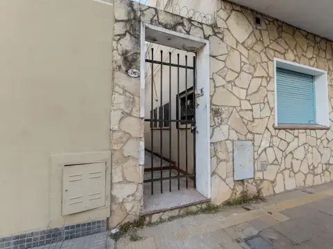 ALQUILER DE CASA INTERNA