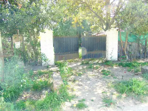 Casa Quinta con Quincho Pileta Moreno Permuta Caba