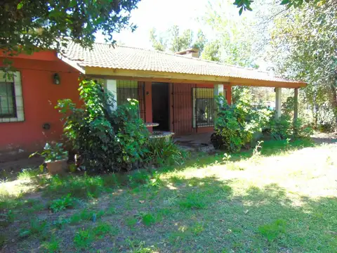 Casa Quinta con Quincho Pileta Moreno Permuta Caba