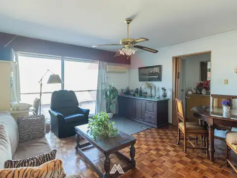 Departamento en Tres Cruces. 1 dorm. Apto Crédito