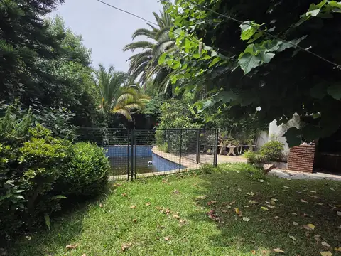 Casa en Venta en Vicente Lopez Vias / Maipu, USD 750.000