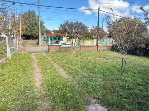 Casa 2 ambientes con 1 baño
