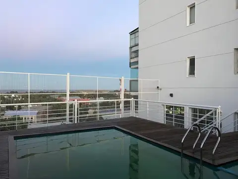 Departamento  2 ambientes - dormitorio en suite y toilette - Edificio con seguridad 24 hs - Piscina - SUM
