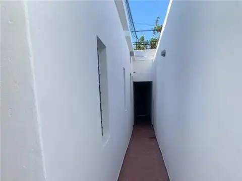 AV HERNANDARIAS 700, Piso P.B.