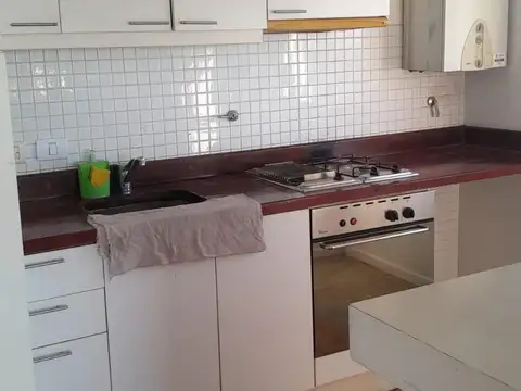 Departamento en Alquiler con 1 cocheras