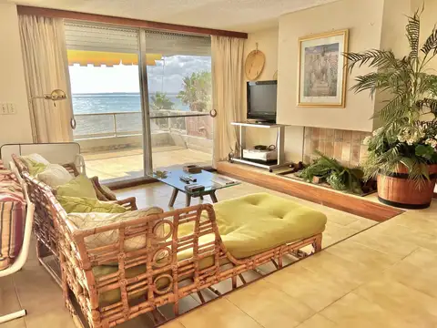Departamento en Venta de 6 ambientes