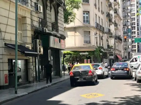 Excelente oportunidad , Recoleta, con COCHERA FIJA.