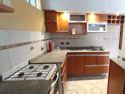 Depto Tipo Casa en Venta en Ramos Mejía, USD 77.999