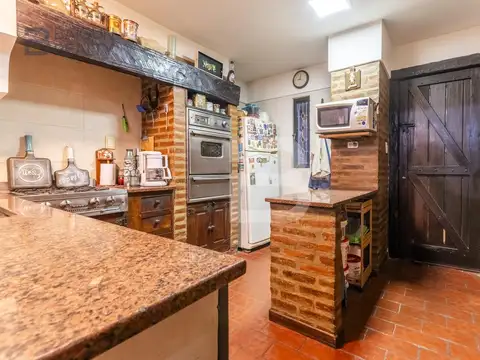 Casa en Venta con 1 cochera