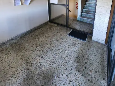 Oficina 7 ambientes con 3 baños