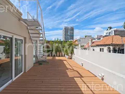 Casa 5 ambientes con 4 baños