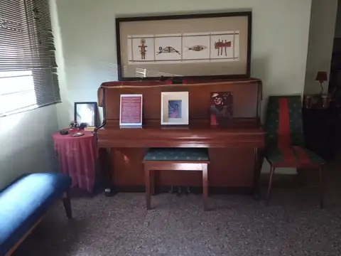 ALQUILER PH ESQUINA APTO TODO RUBRO CON TERRAZA