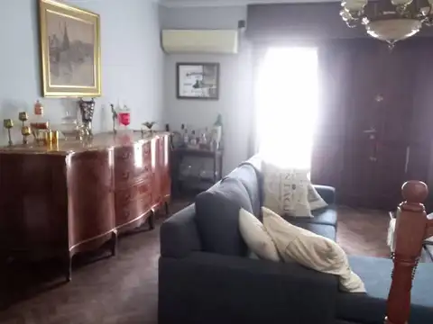 Casa en Venta en Alberdi, USD 260.000