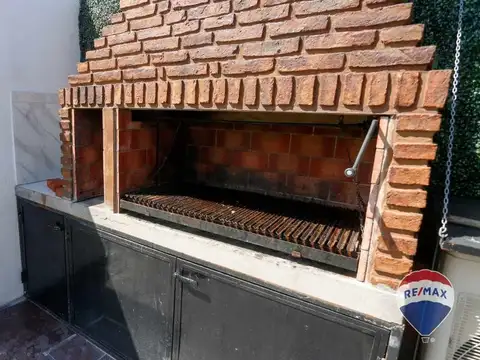 Casa 2 ambientes con 2 baños