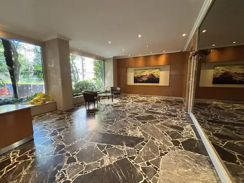 Departamento 4 ambientes en Belgrano con cochera doble y piscina