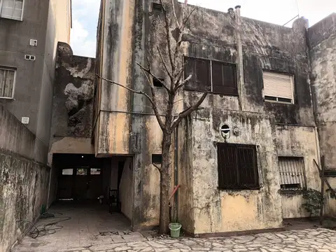 VENTA CASA A REFACCIONAR MARTIN CORONADO