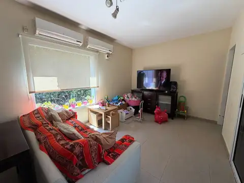 CASA EN VENTA - CLUB PRIVADO LOMA VERDE