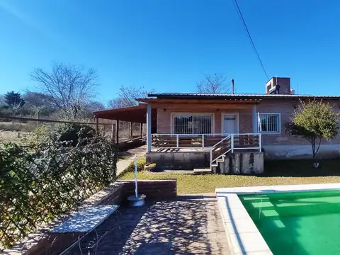 VENTA CASA 2 DORM PILETA ESCRITURA TANTI