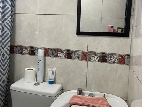 Depto Tipo Casa en Venta con 1 cocheras