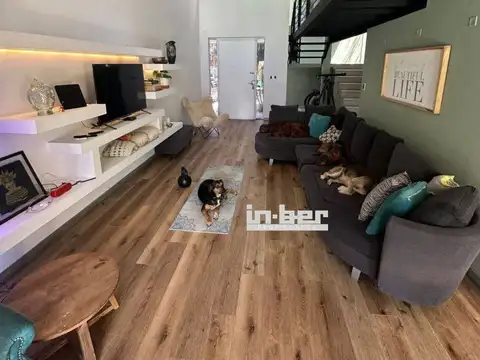 Casa - Venta - Argentina, Berazategui - Av. Valentin Vergara 4626