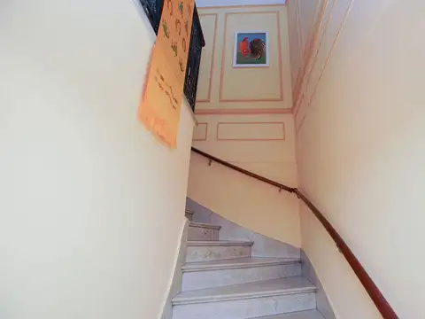 Depto Tipo Casa en Venta de 6 ambientes