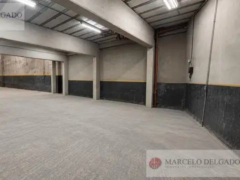 Galpón - Depósito con oficinas de 500 m2 - Piñeyro, Avellaneda - VENTA