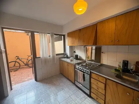 Departamento 4 ambientes con 2 baños