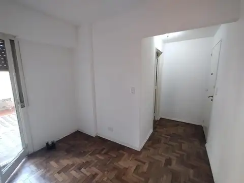 Francisco Beiro 5500, Piso 1