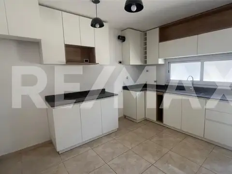 Depto Tipo Casa en Venta en Neuquen, USD 230.000