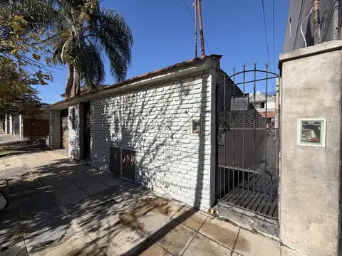 Depto Tipo Casa 5 ambientes con 2 baños