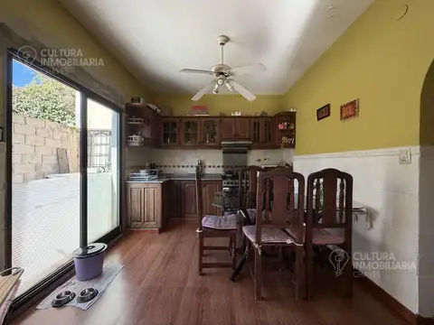 Depto Tipo Casa en Venta de 5 ambientes