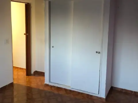 Depto Tipo Casa en Alquiler de 4 ambientes