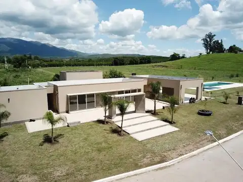 Country El Mirador