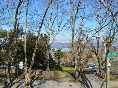 VENTA CASA EN CAPURRO! 3 DORMITORIOS Y COCHERAS!