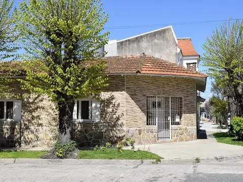 venta chalet cuatro ambienes