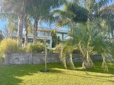 Casa en Venta Al Río en Albanueva