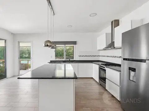 Casa en Venta en La Peregrina, USD 258.000
