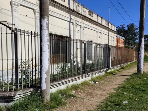 Avenida Presidente Illia 1000