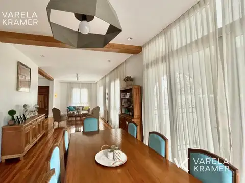 Casa 5 ambientes con 5 baños