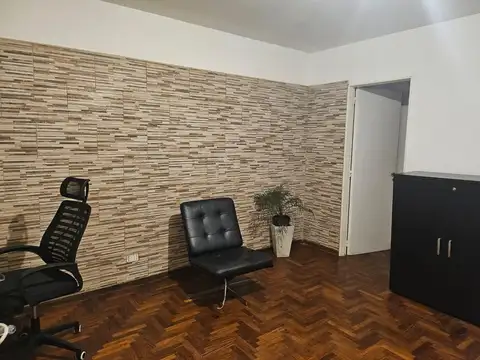 Roque Sáenz Peña 300