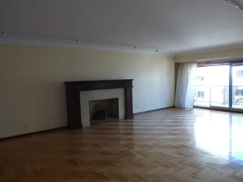 Departamento en Venta de 6 ambientes