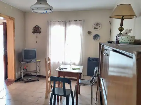Depto Tipo Casa en Venta de 5 ambientes