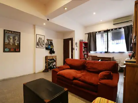 Depto Tipo Casa en Venta 46 años